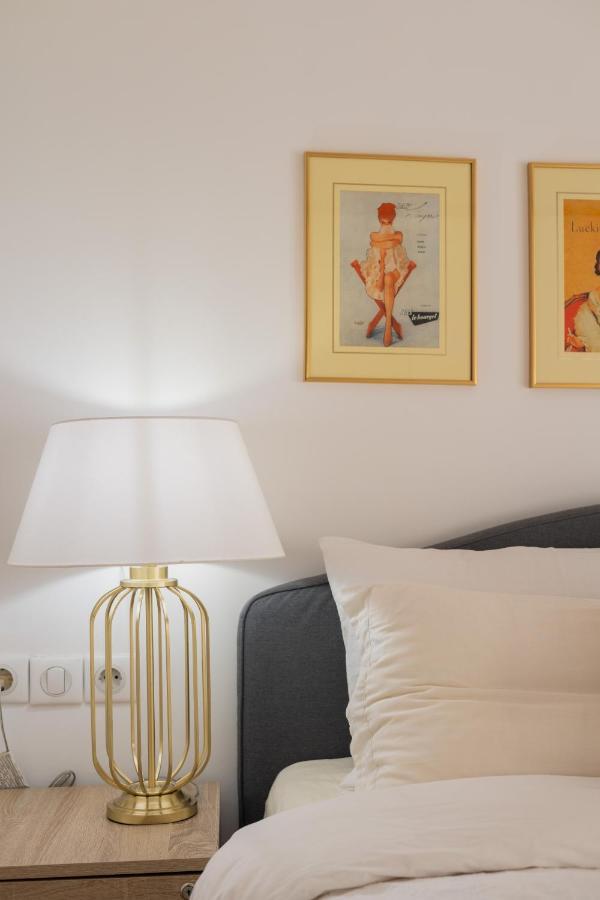 Ferienwohnung Retropolitan Living Patras Exterior foto